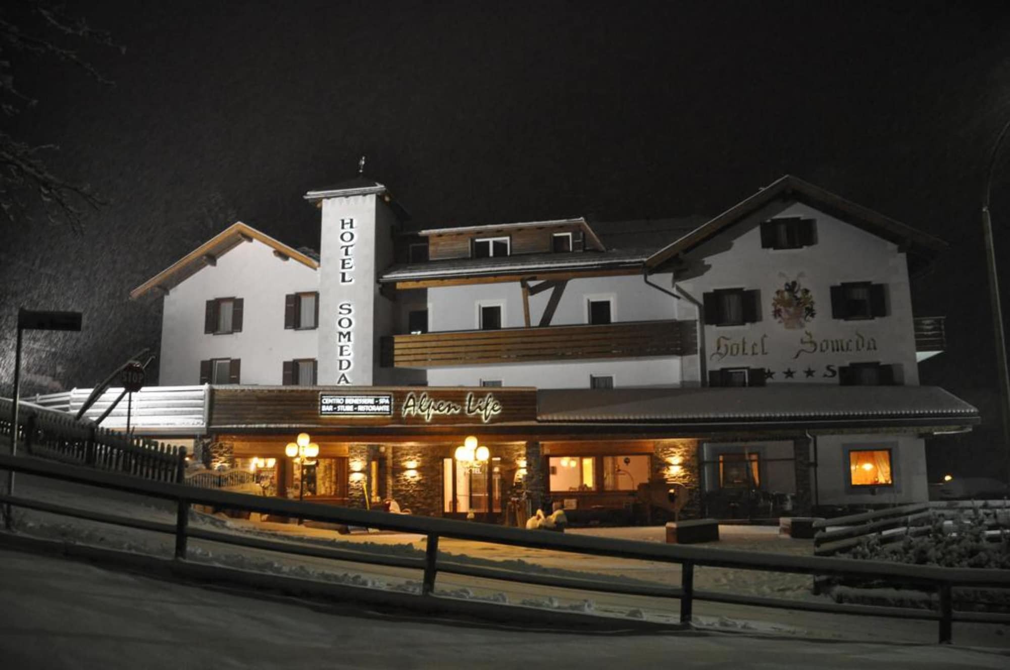 Alpenlife Hotel Someda Moena Bagian luar foto